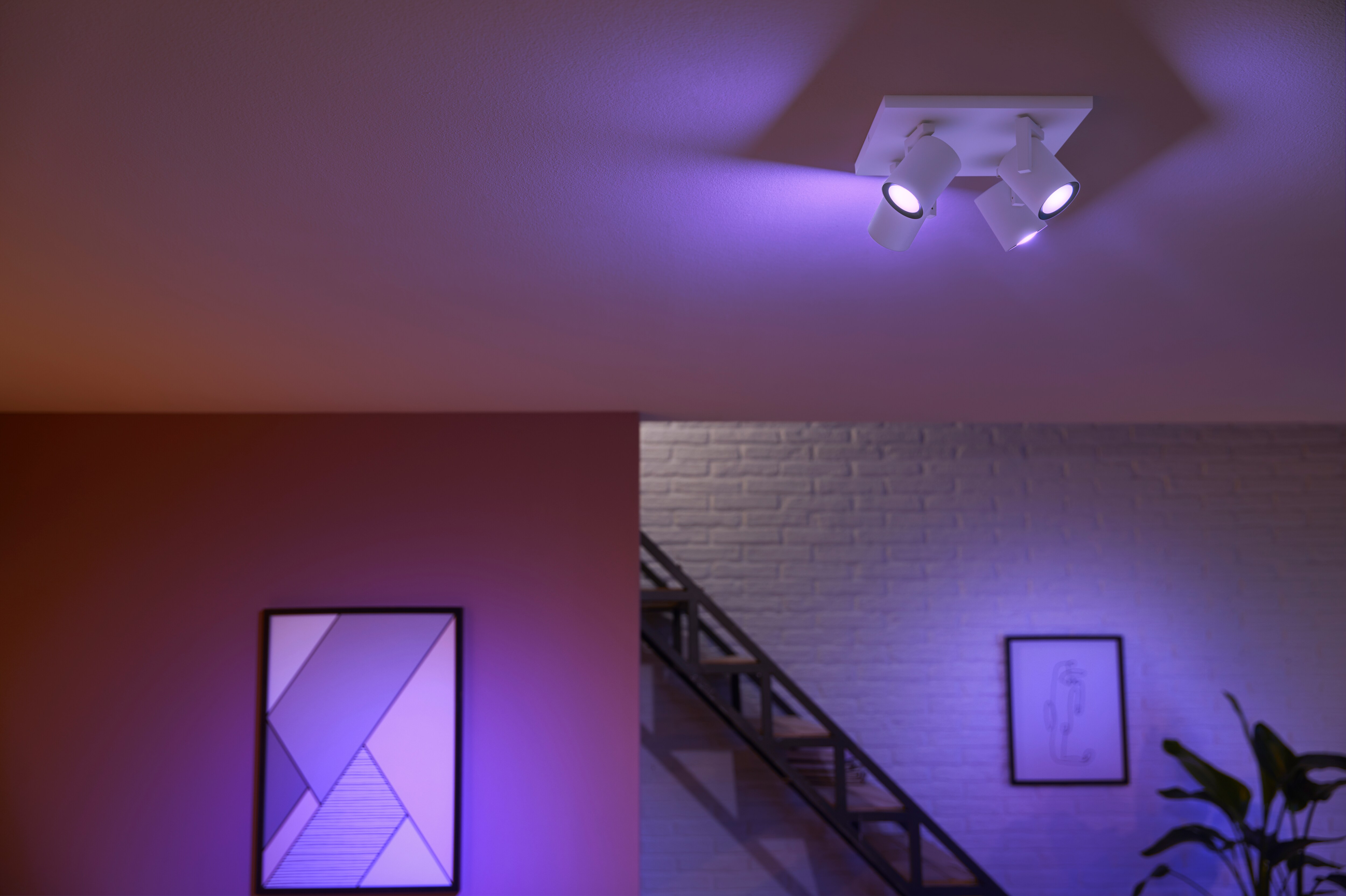 Philips Hue White &amp; Color Ambiance Argenta Spot 4er weiß Bluetooth