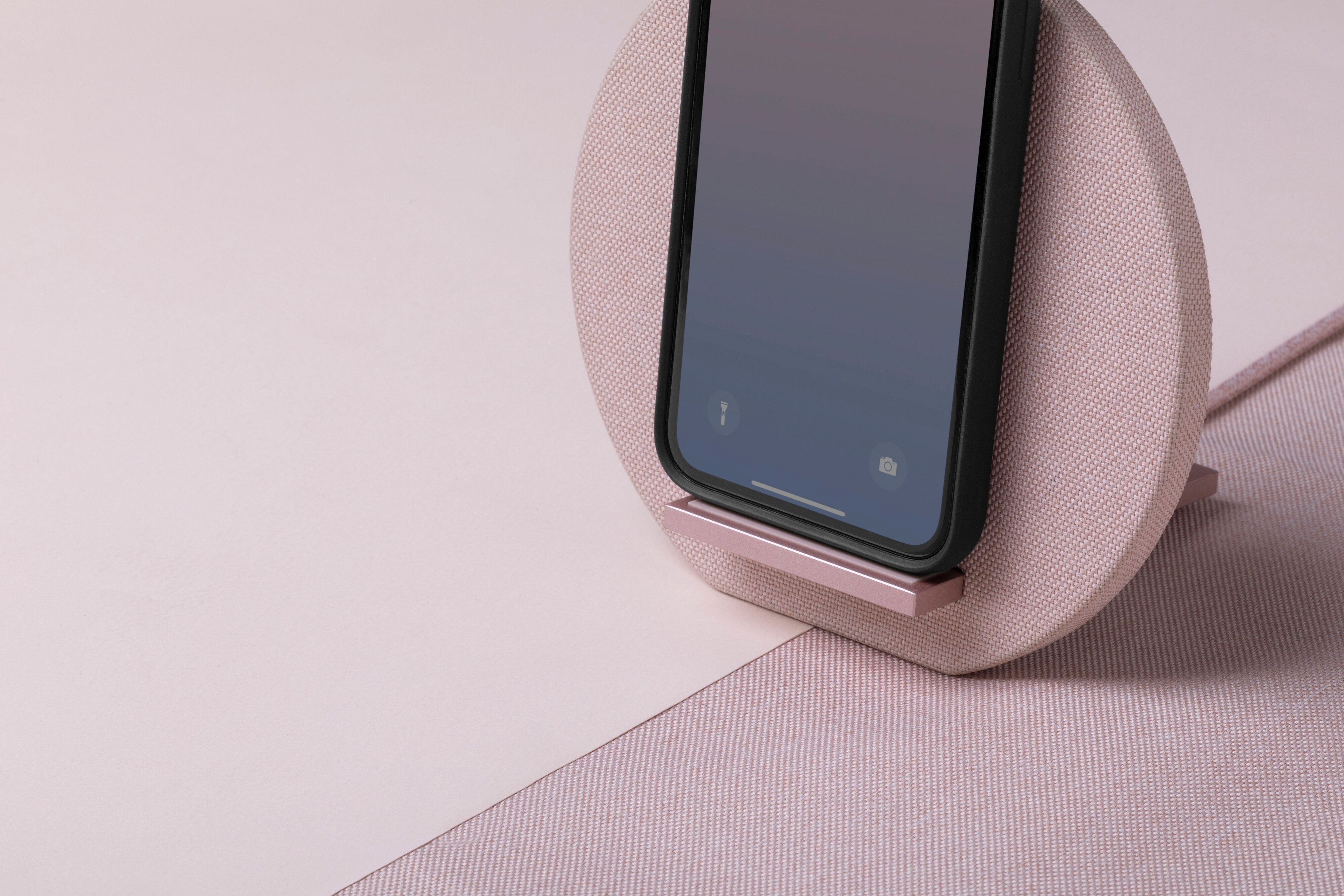 Native Union Dock 10 W Wireless Charging Stand Rose