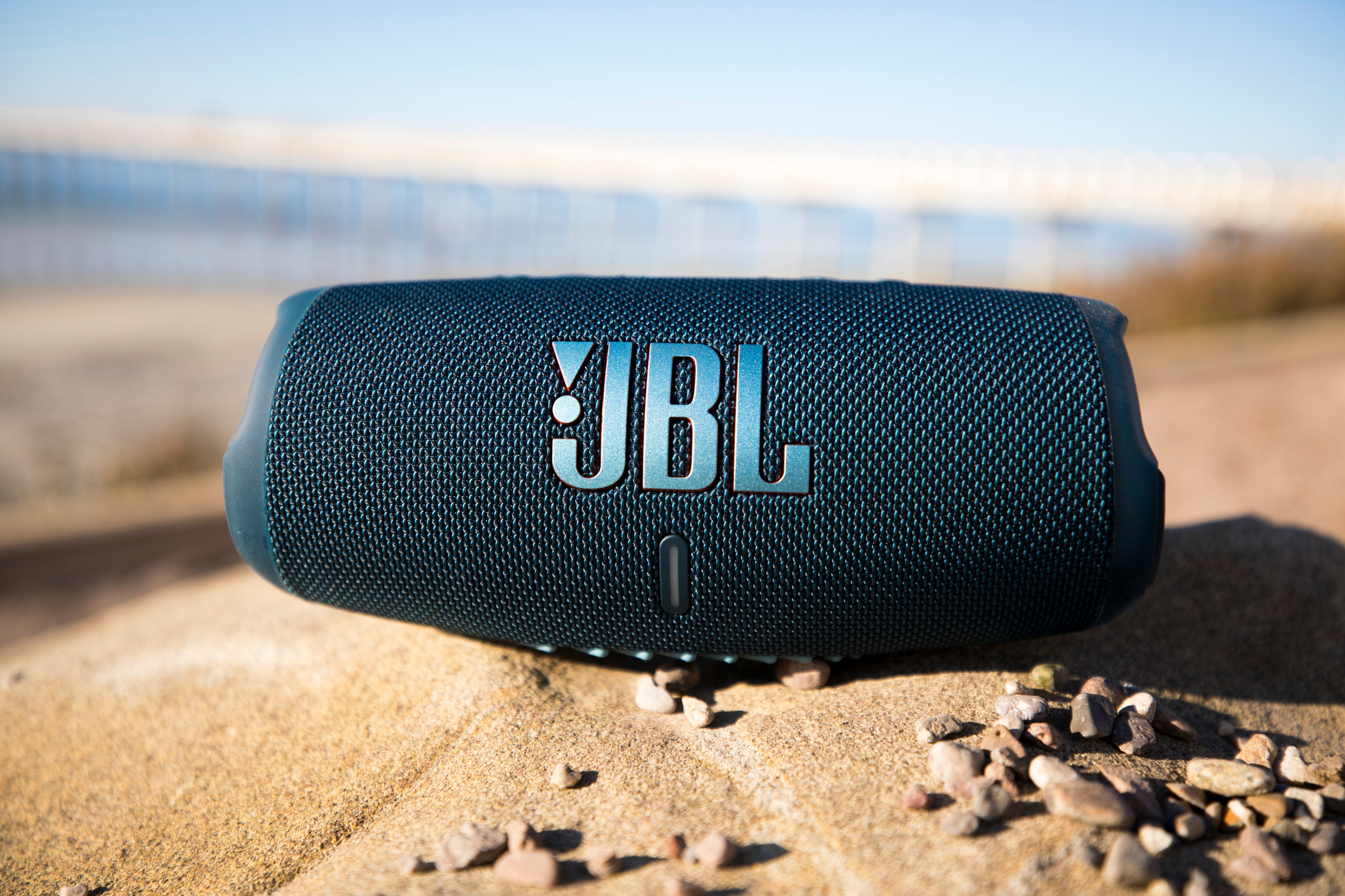 JBL Charge 5 Tragbarer Bluetooth-Lautsprecher blau