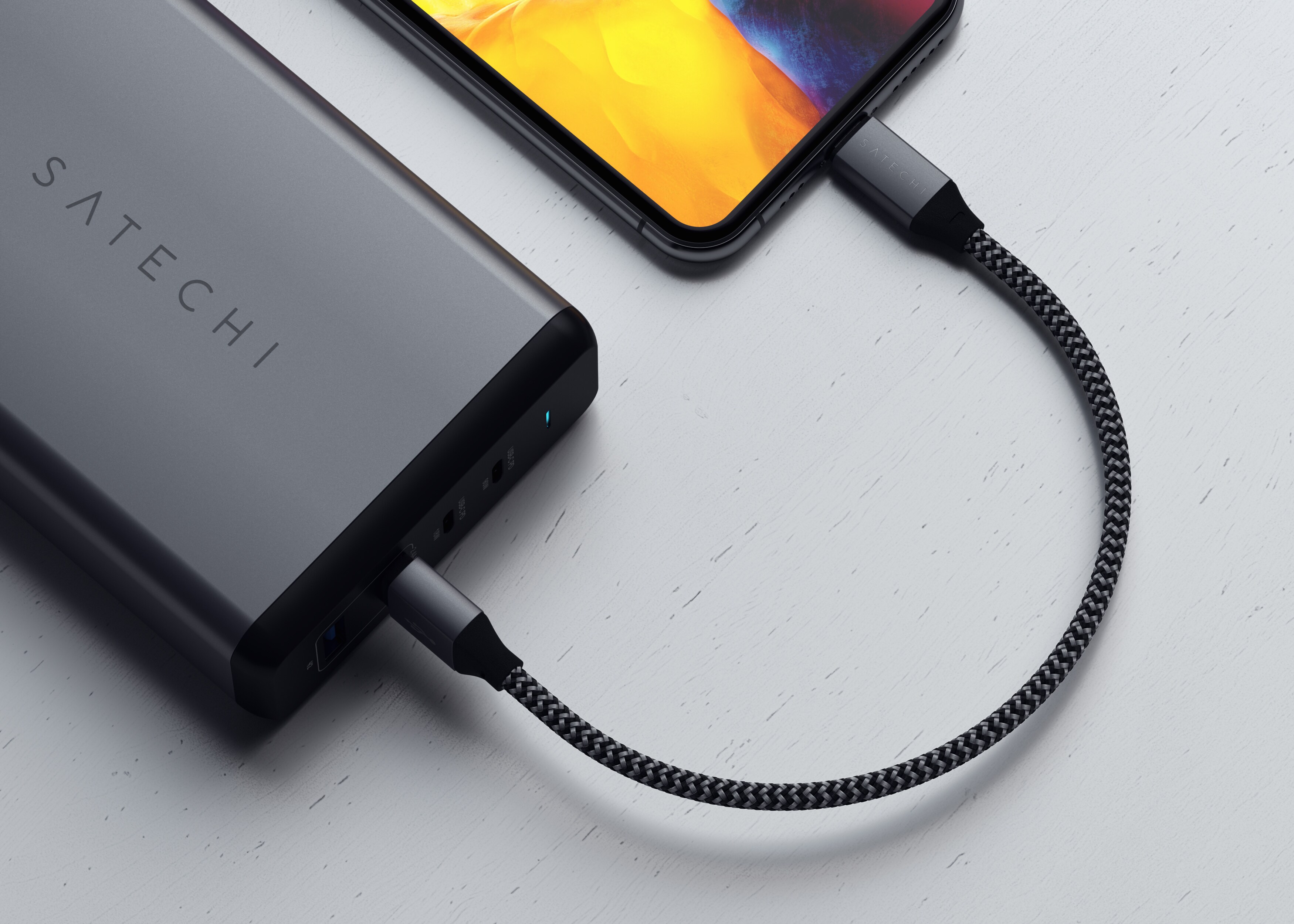 Satechi USB-A auf Lightning Kabel 25 cm space grey