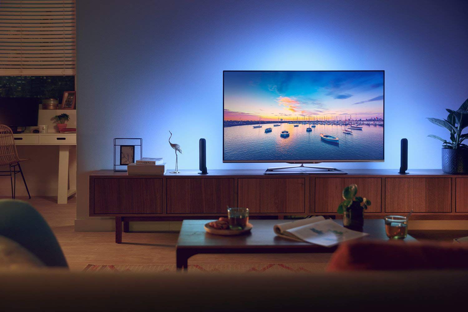 Philips Hue White and Color Ambiance Play Lightbar schwarz inkl. Netzteil