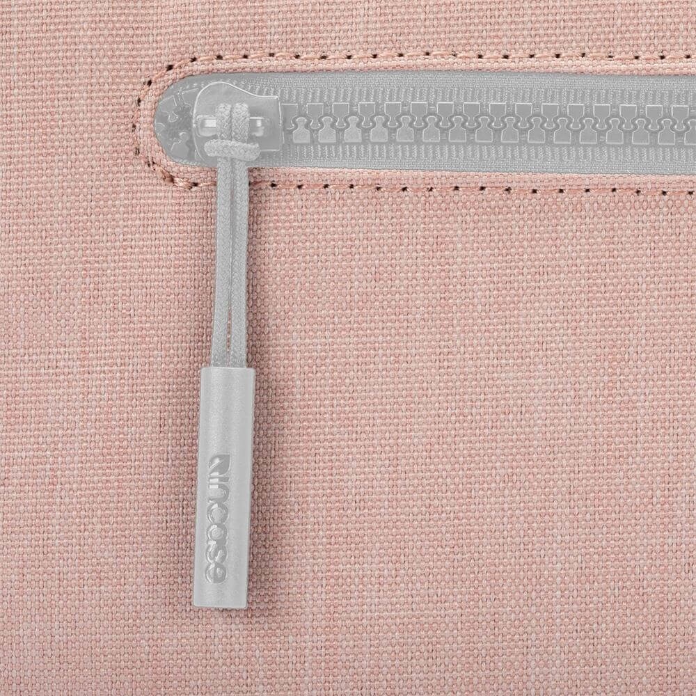 Incase Compact Sleeve Woolenex für Apple MacBook Pro 15"/16" pink