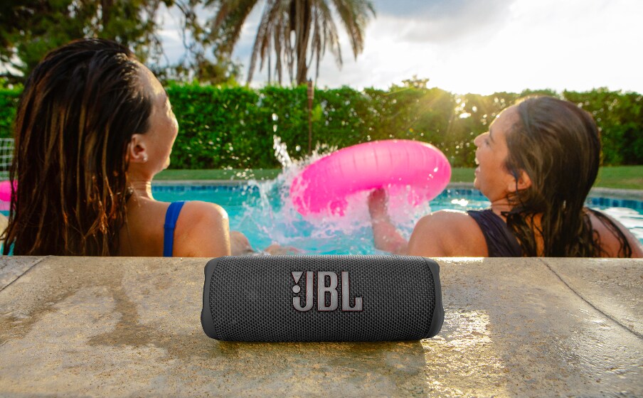 JBL Flip 6 Bluetooth Lautsprecher wasserdicht mit Akku Schwarz