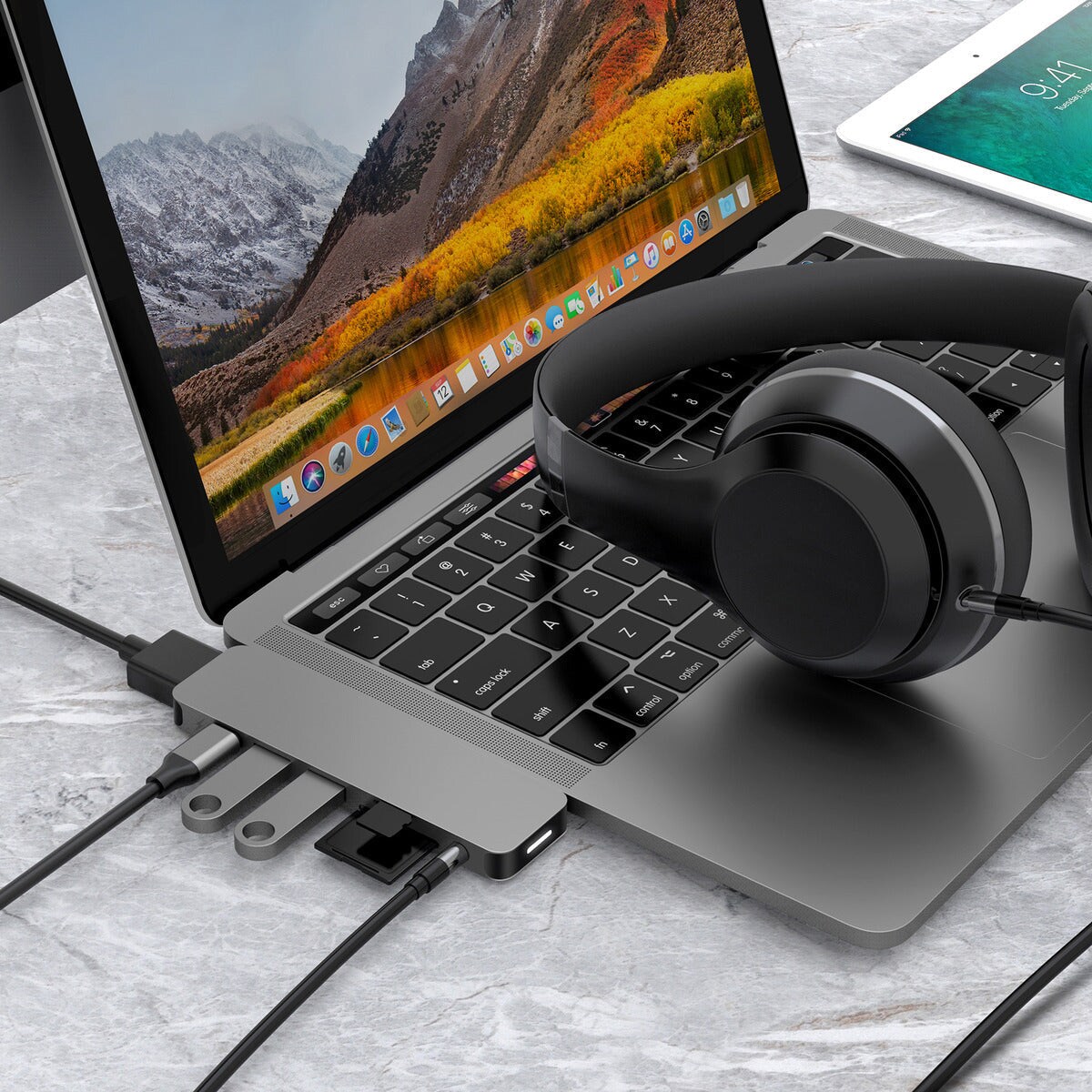 Hyper SOLO 7-in-1 Laptop Hub Grau