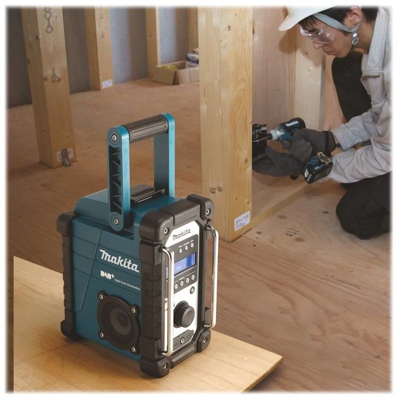 Makita DMR110N Baustellenradio 702305