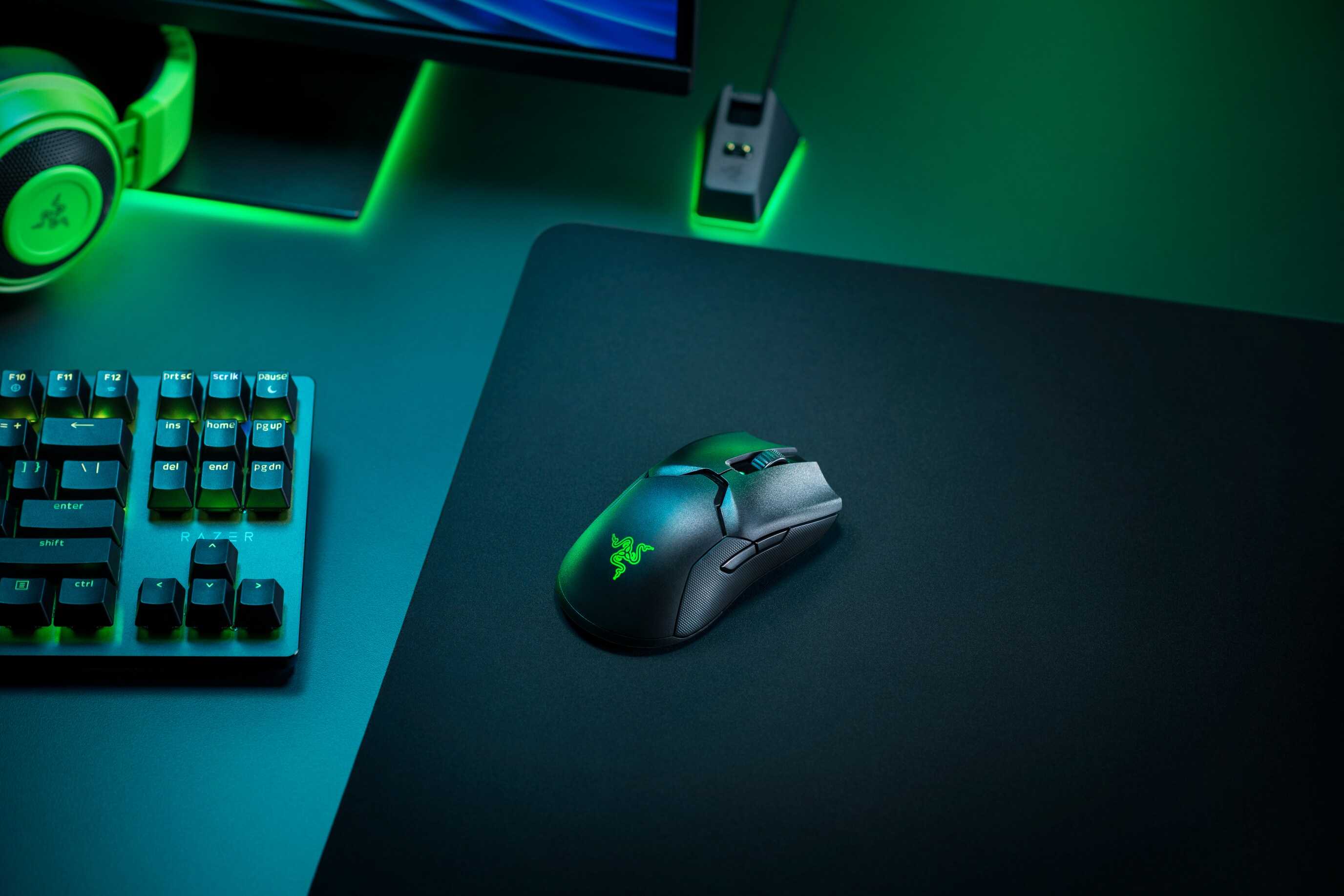 RAZER Viper Ultimate Kabellose Gaming Maus inkl. Ladedock