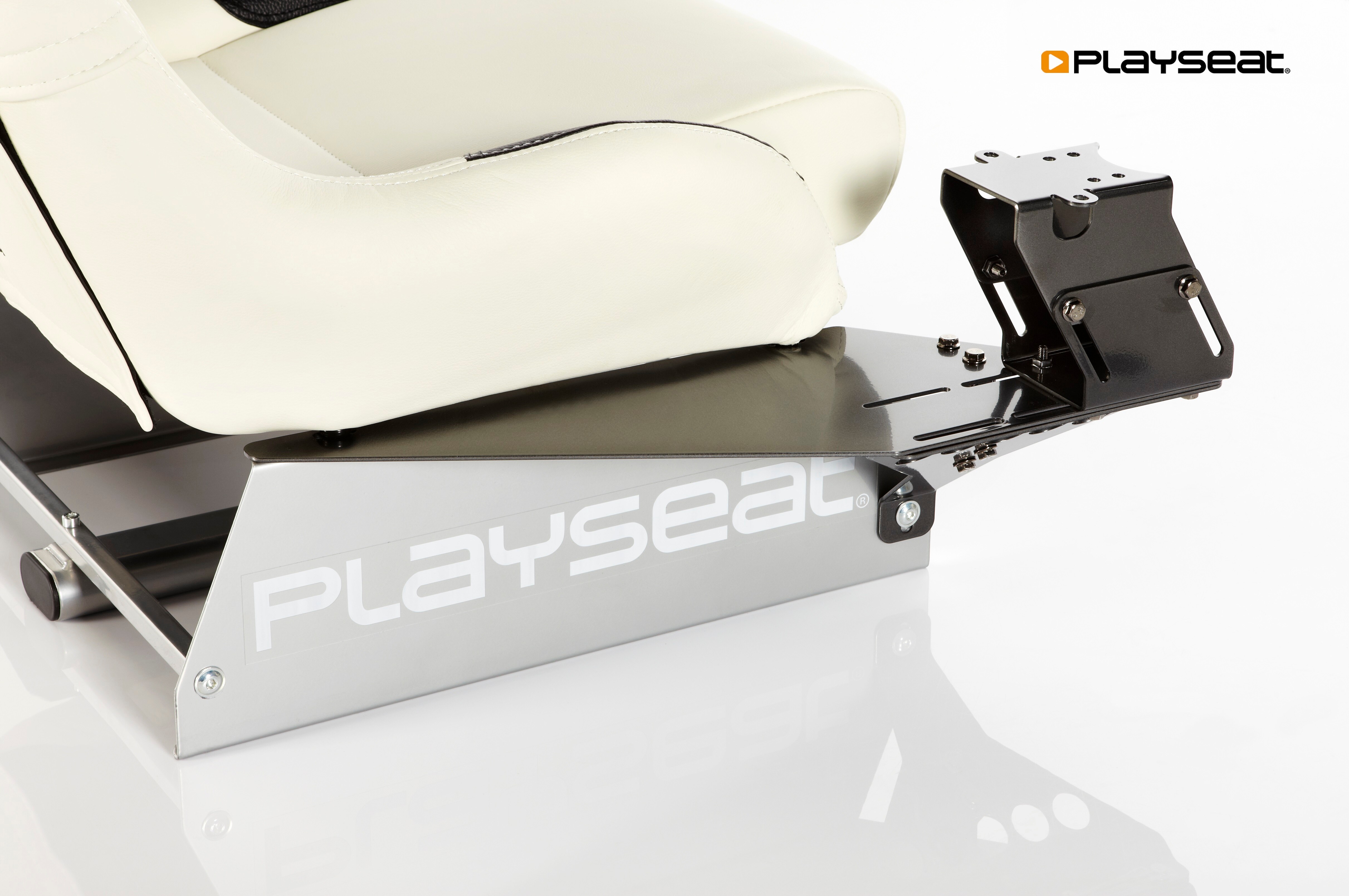 PLAYSEAT® GEAR SHIFT HOLDER