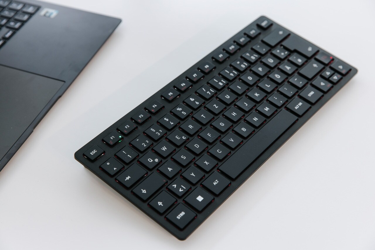 CHERRY KW 9200 MINI kabellose Tastatur, schwarz