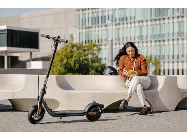 Ninebot by Segway KickScooter F2 D Elektroroller mit Straßenzulassung