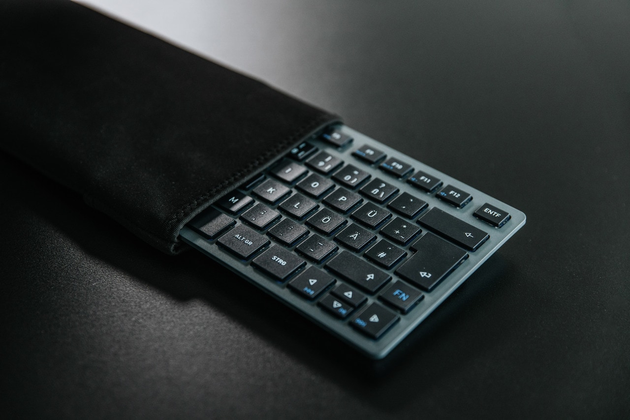 CHERRY KW 7100 Mini BT, Slate Blue - Bluetooth-Multi-Device Tastatur