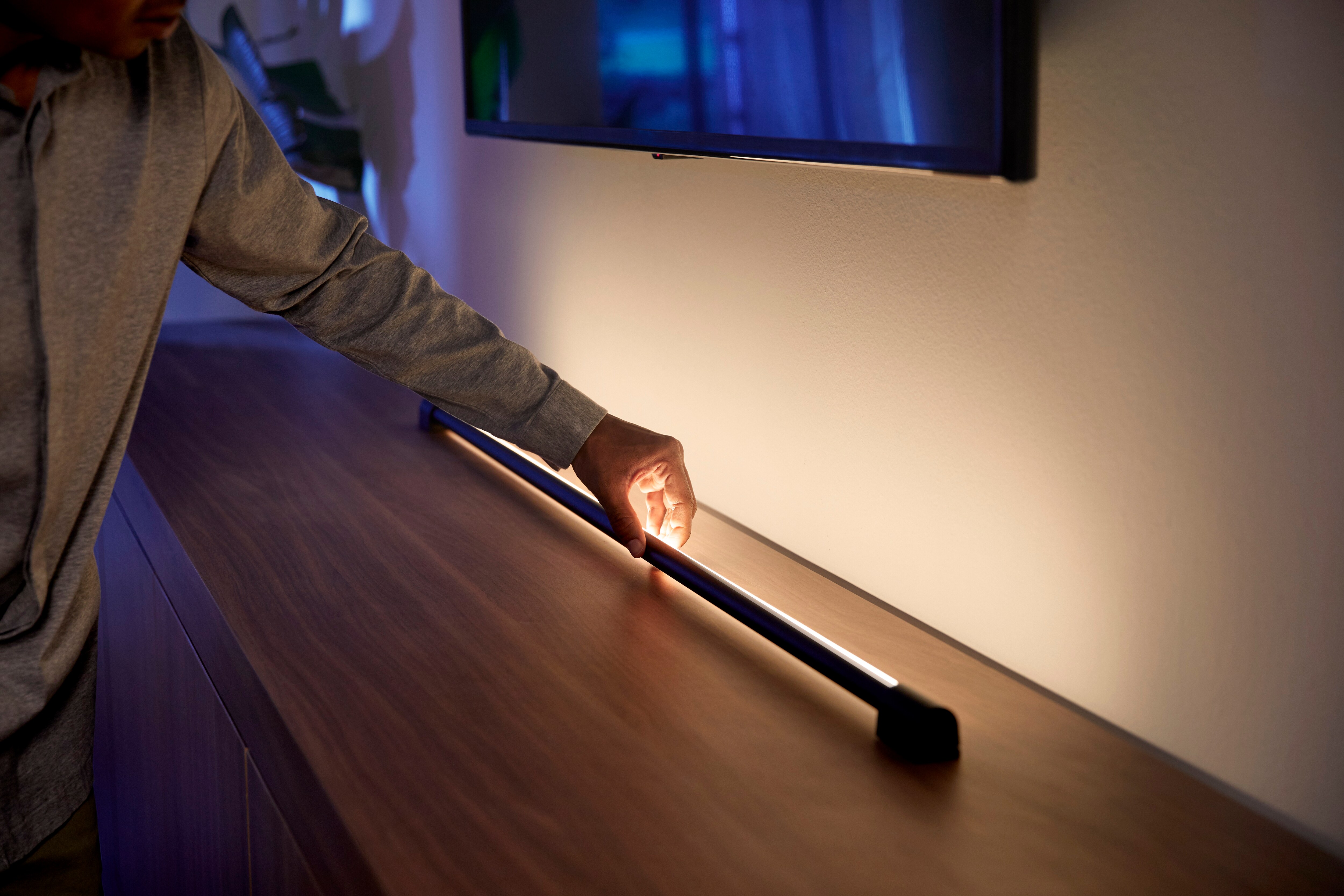 Philips Hue Play Gradient Light Tube schwarz 125cm