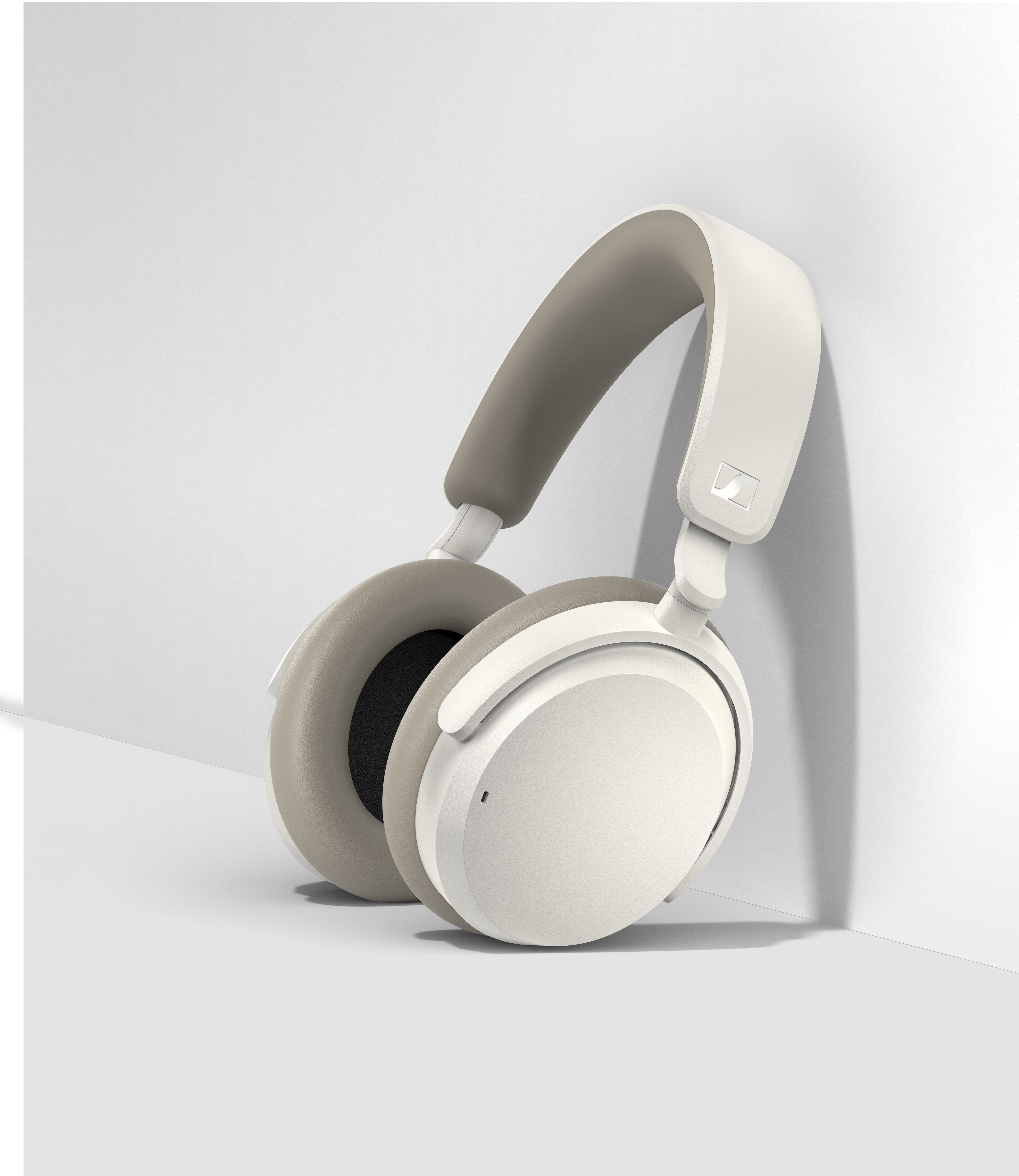 Sennheiser ACCENTUM Wireless Over-Ear-Kopfhörer weiß