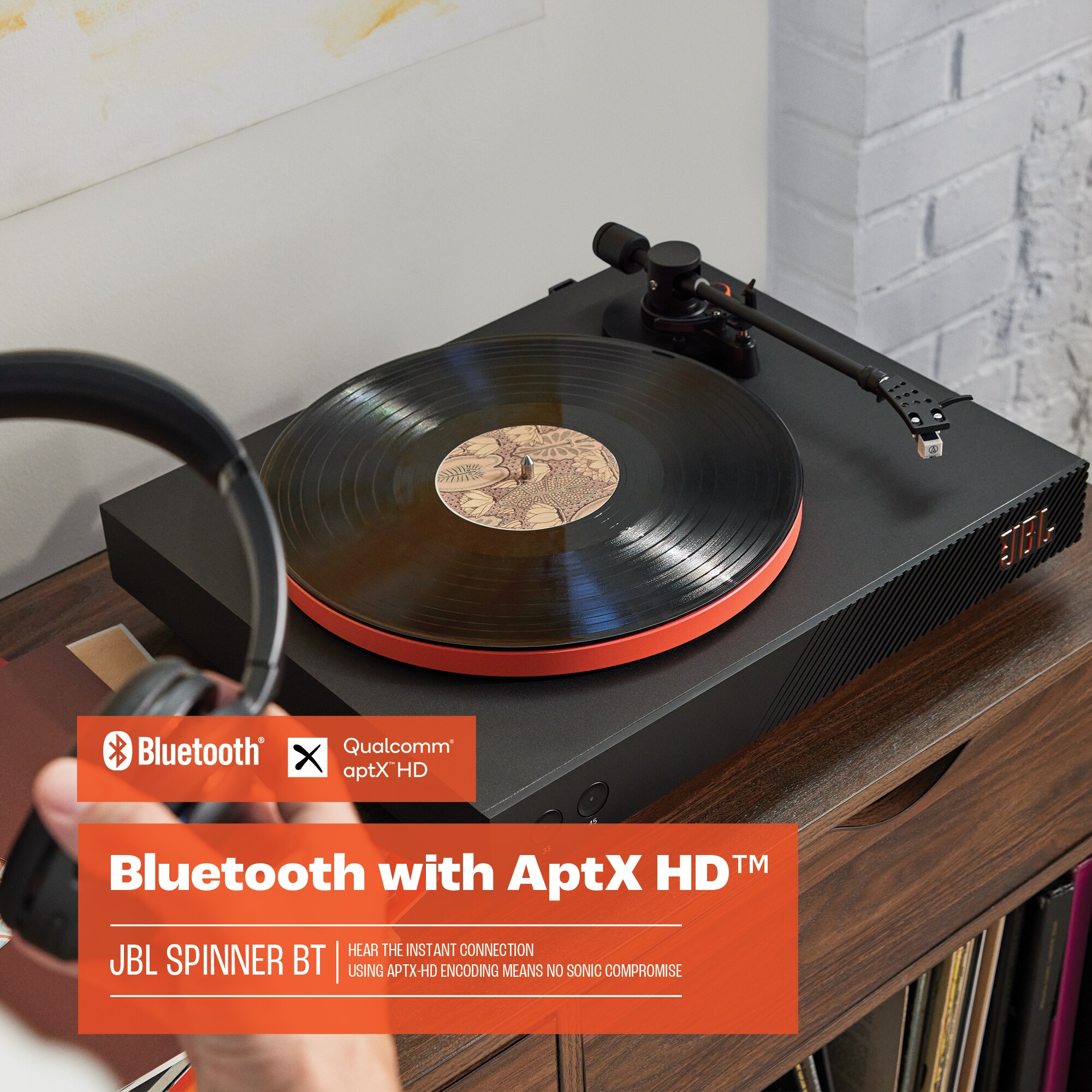 JBL Spinner Bluetooth Cyberport ++ Plattenspieler schwarz/orange