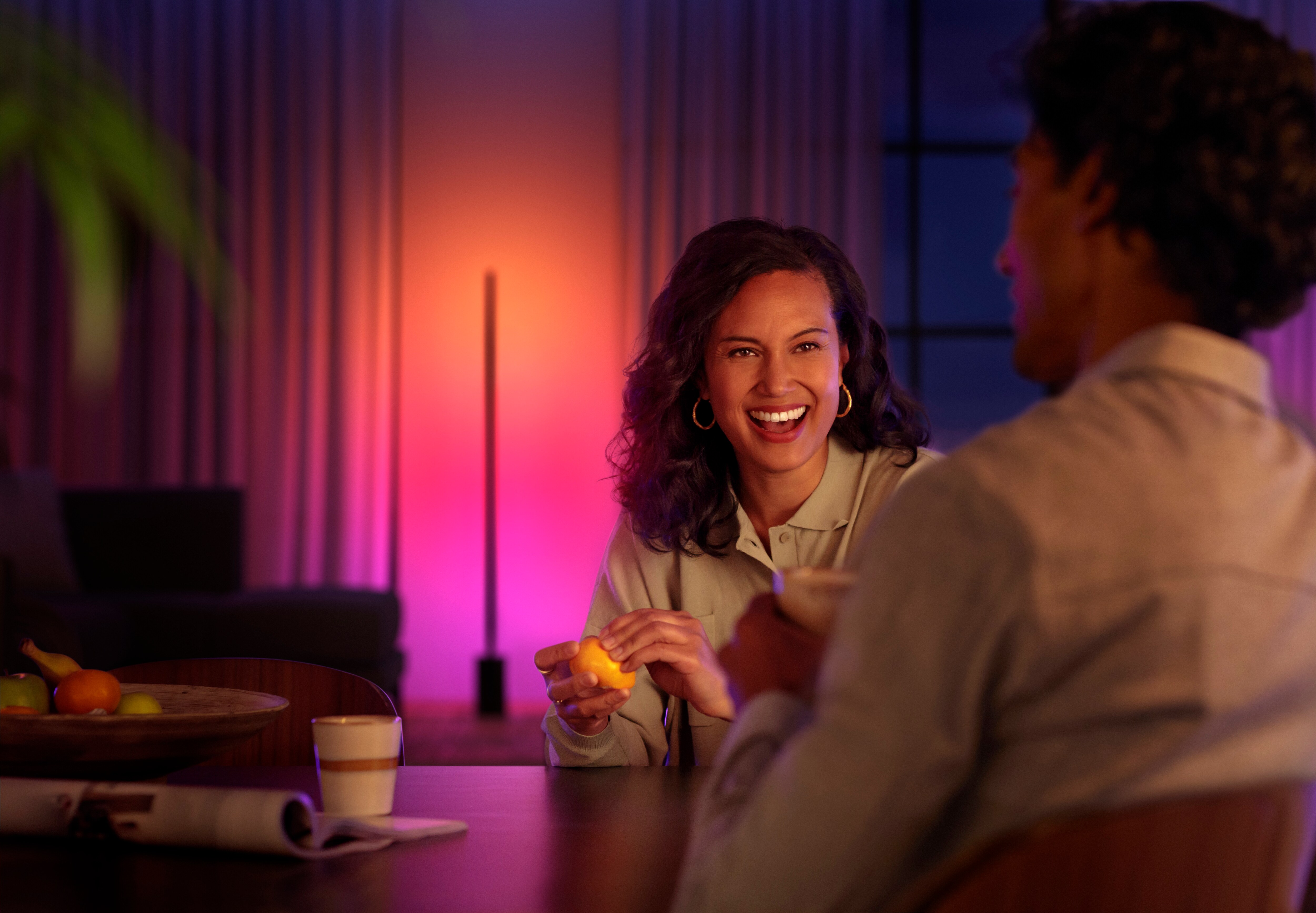 Philips Hue Gradient Signe Tischleuchte schwarz