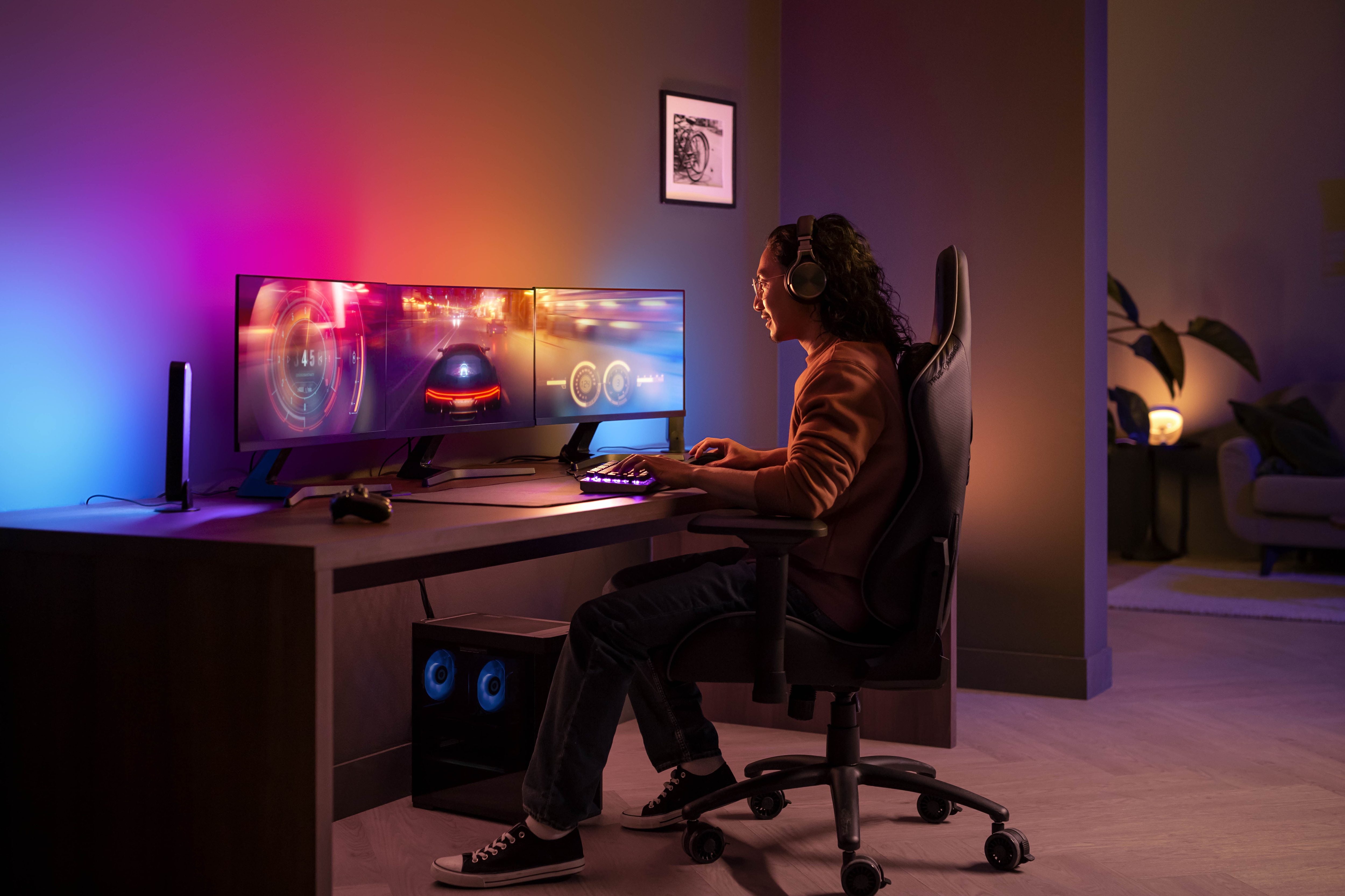 *Philips Hue Play Gradient PC Lightstrip 3x 24/27”