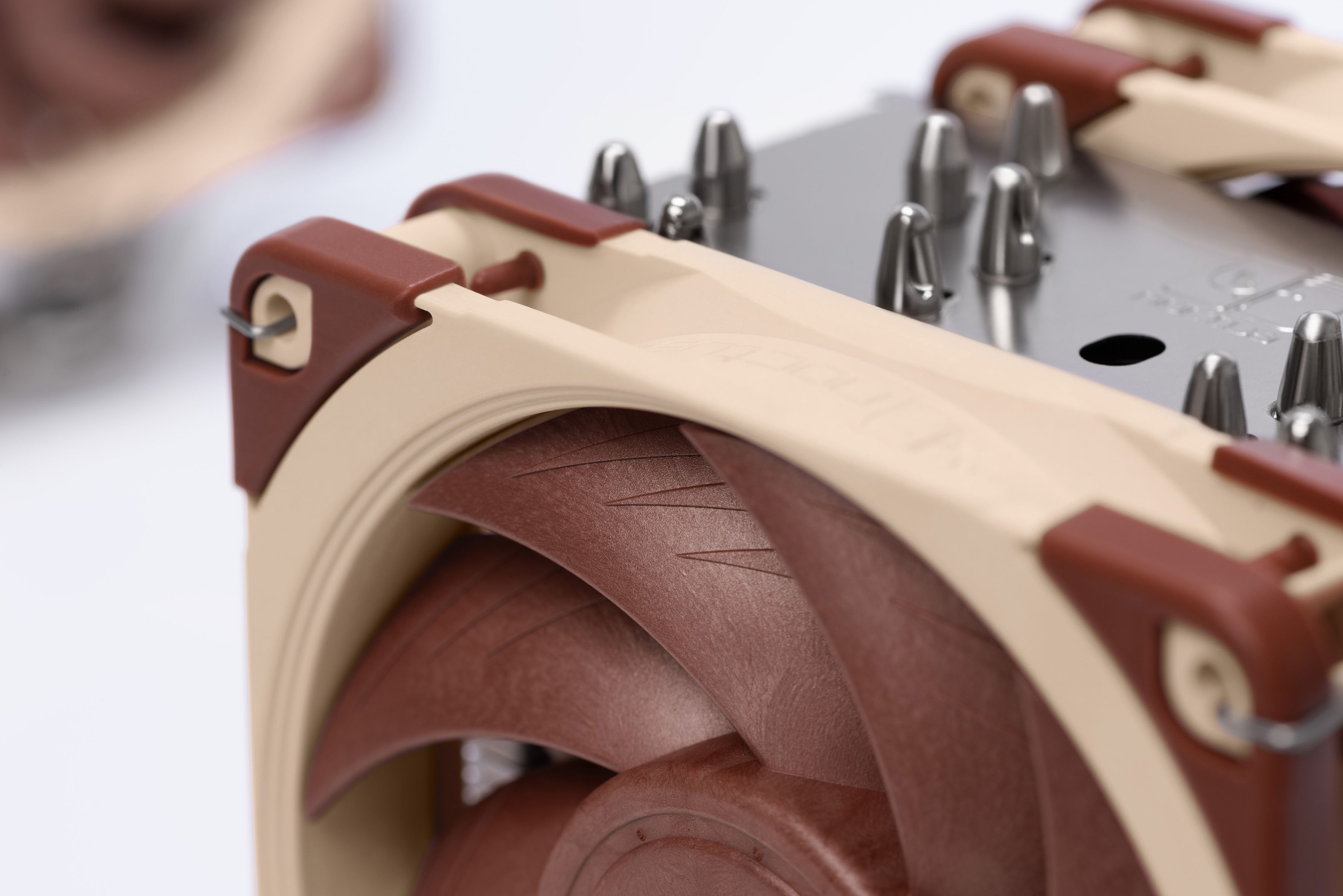 Noctua NH-U12A CPU Kühler für AMD und Intel CPU