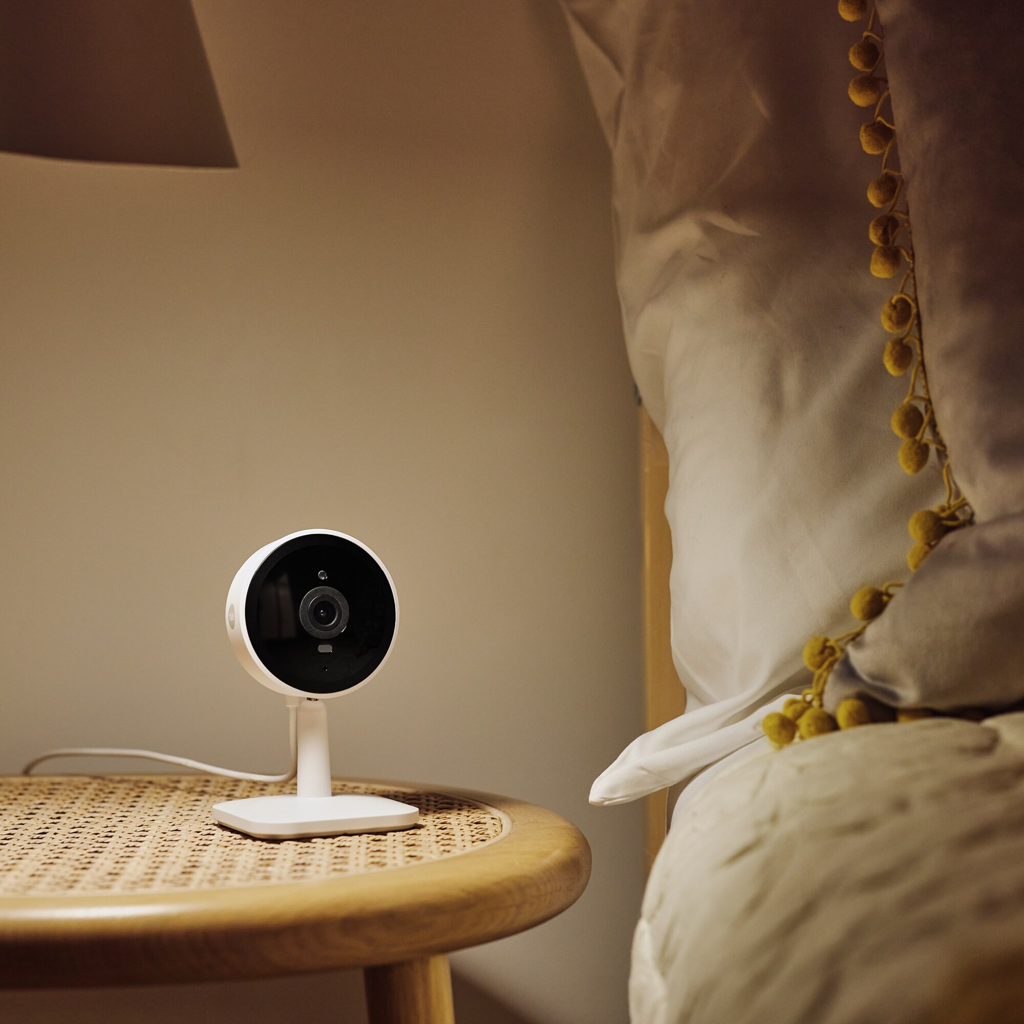 Yale Smart Indoor Camera - Intelligente WLAN Innen-Überwachungskamera