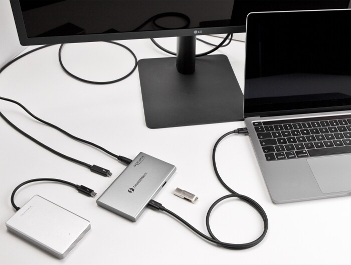 Delock Thunderbolt™ 4 Hub 3 Port mit zusätzlichem SuperSpeed USB 10 Gbps 8K