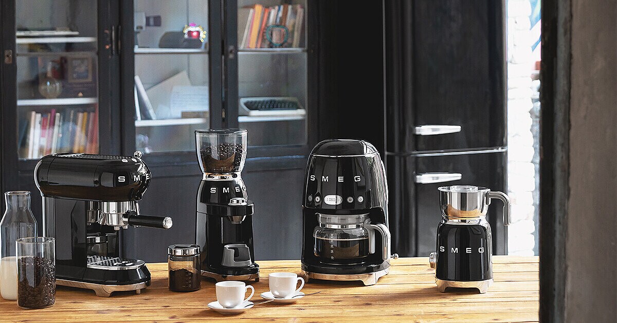 SMEG DCF02BLEU 50s Style Filterkaffeemaschine Schwarz