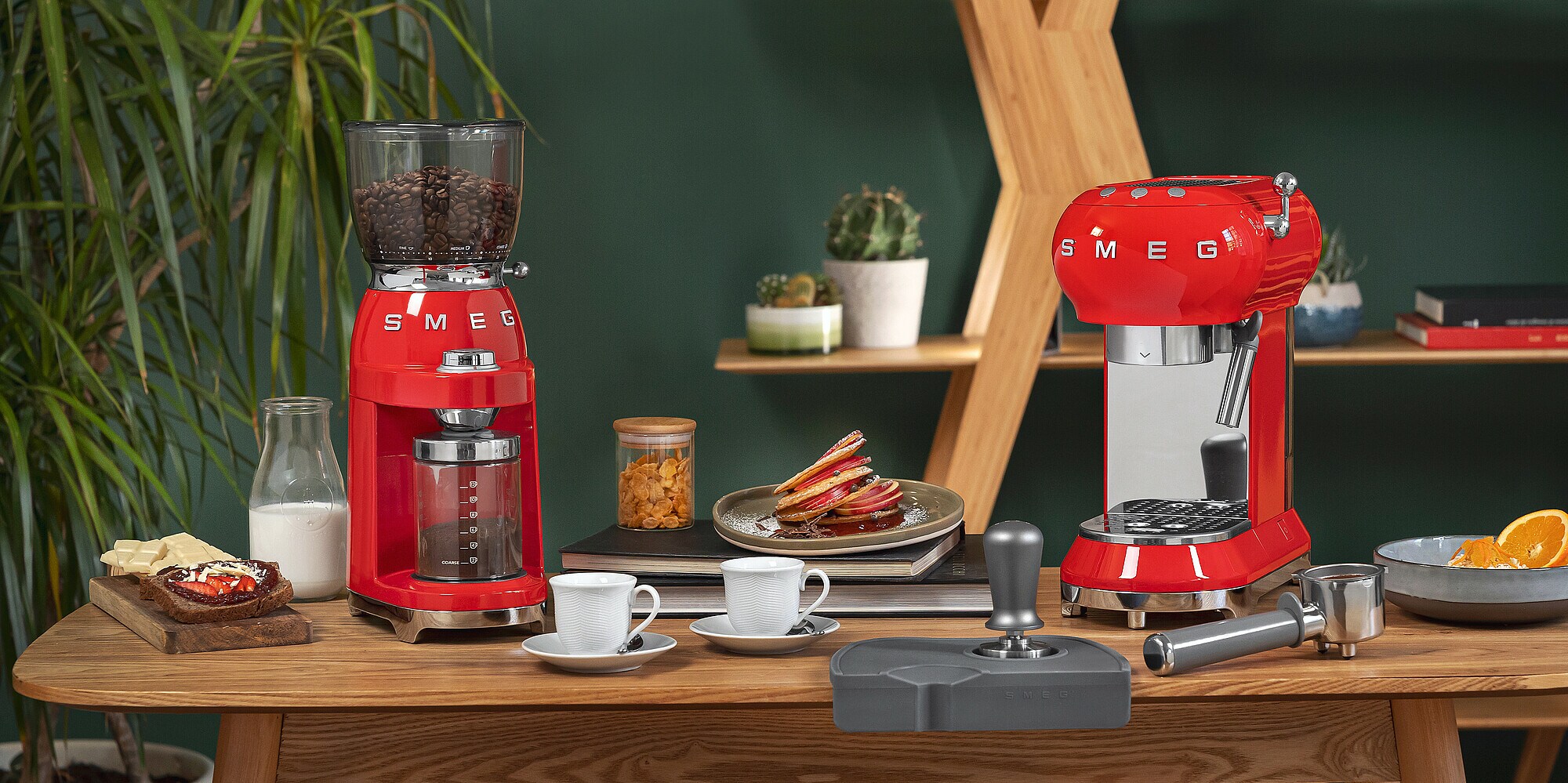 SMEG CGF11RDEU 50s Style Kaffeemühle Rot