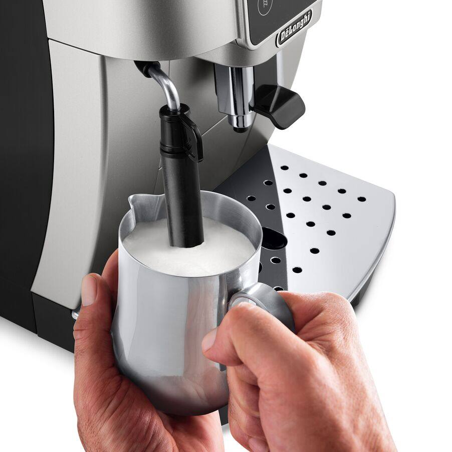 DeLonghi ECAM 220.30.SB Magnifica Start Kaffeevollautomat Silber-Schwarz