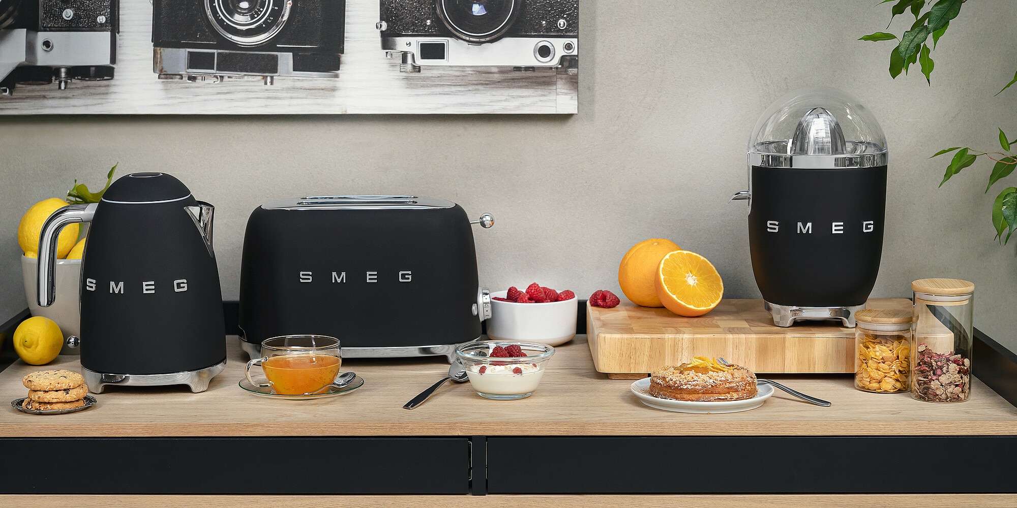 SMEG KLF03BLMEU 50s Style Wasserkocher Schwarz-Matt