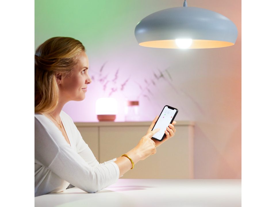 WiZ Smarte Lampe mit bis zu 16 Millionen Farbe, Standardform (60W) 2er Pack