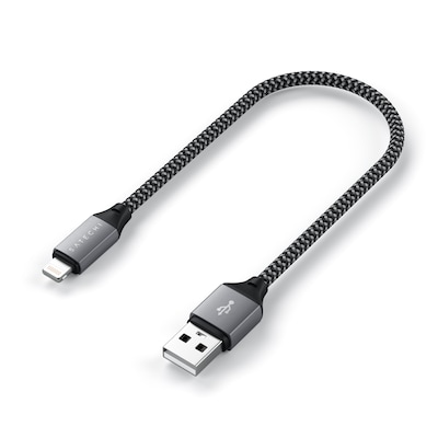 Apple USB günstig Kaufen-Satechi USB-A auf Lightning Kabel 25 cm space grey. Satechi USB-A auf Lightning Kabel 25 cm space grey <![CDATA[• Strapazierfähiges USB-A-auf-Lightning-Kabel • Kompatibel mit allen Apple Geräten, die einen Lightning-Anschluss habe • Lädt mit eine