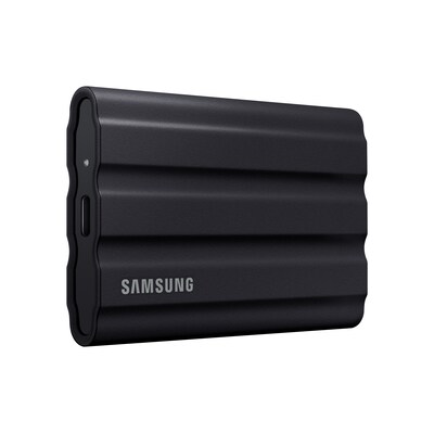 Typ C  günstig Kaufen-Samsung Portable SSD T7 Shield 2 TB USB 3.2 Gen2 Typ-C Schwarz PC/Mac. Samsung Portable SSD T7 Shield 2 TB USB 3.2 Gen2 Typ-C Schwarz PC/Mac <![CDATA[• 2 TB (V-NAND mit NVMe) • Maximale Lese-/Schreibgeschwindigkeit: 1.050 MB/s / 1.000 MB/s • Stoßfe