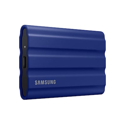 50 m  günstig Kaufen-Samsung Portable SSD T7 Shield 1 TB USB 3.2 Gen2 Typ-C Blau PC/Mac. Samsung Portable SSD T7 Shield 1 TB USB 3.2 Gen2 Typ-C Blau PC/Mac <![CDATA[• 1 TB (V-NAND mit NVMe) • Maximale Lese-/Schreibgeschwindigkeit: 1.050 MB/s / 1.000 MB/s • Stoßfestes G