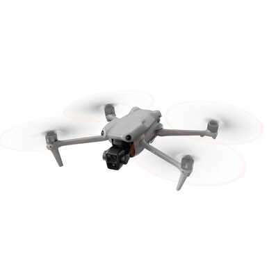 hi w  günstig Kaufen-DJI Air 3 Fly More Combo Drohne mit DJI RC-N2 Fernsteuerung. DJI Air 3 Fly More Combo Drohne mit DJI RC-N2 Fernsteuerung <![CDATA[• Mit DJI RC-N2 Fernsteuerung • Weitwinkel- und mittlere 3-fach Telekamera • 46 min Flugzeit • Omnidirektionale Hinde