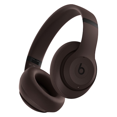 Cancelling Bluetooth günstig Kaufen-Beats Studio Pro Wireless Over-Ear Kopfhörer espresso. Beats Studio Pro Wireless Over-Ear Kopfhörer espresso <![CDATA[• Typ: Over-Ear Kopfhörer - geschlossen • Übertragung: Bluetooth, Noise Cancelling, High-Res Audiowiedergabe • Einsatzg