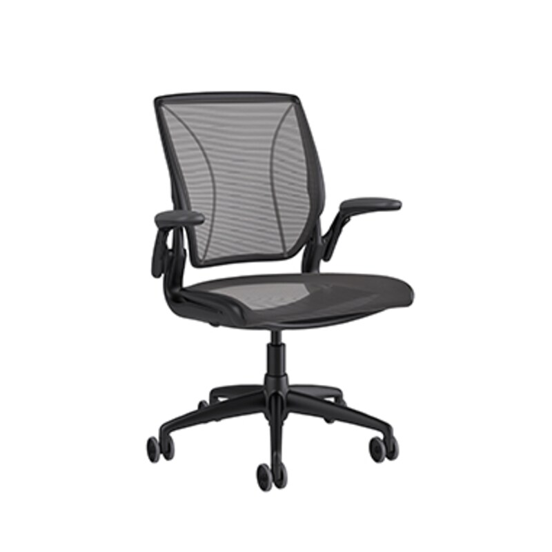 Humanscale World Chair Schreibtischstuhl mit Teppichrollen, schwarz