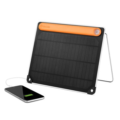 Handy Akku günstig Kaufen-BioLite SolarPanel 5+. BioLite SolarPanel 5+ <![CDATA[• 5 Watt aus hocheffizienten monokristallinen Solarmodul • 11 Wh Akku für zwei volle Handyladungen • Li-Ion Akku: 11Wh, 3200 mAh • Sonnenuhr • Inputs/Outputs: Micro USB-in/USB-Out]]>. 