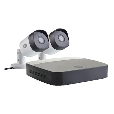 smart home günstig Kaufen-Yale Smart Home CCTV Kit mit 2 FullHD Outdoor Kameras - Weiß. Yale Smart Home CCTV Kit mit 2 FullHD Outdoor Kameras - Weiß <![CDATA[• Full HD 1080p-Auflösung • 1TB Speicherplat • 20 Meter Nachtsicht, die sich automatisch im Dunkeln aktivi