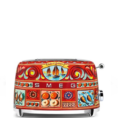 Love:50 günstig Kaufen-SMEG TSF01DGEU Dolce & Gabbana Toaster Sicily is my love. SMEG TSF01DGEU Dolce & Gabbana Toaster Sicily is my love <![CDATA[• Kompakter 2-Schlitz Toaster • Sonderedition - Dolce & Gabbana Design Sicily is my love • 6 Toast-Stufen, Auftau-, A