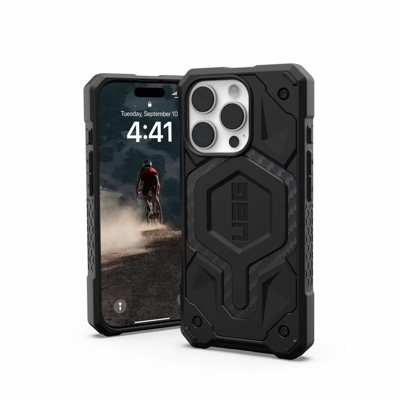 Monarch günstig Kaufen-UAG Urban Armor Gear Monarch Pro MagSafe Case Apple iPhone 16 Pro carbon fiber. UAG Urban Armor Gear Monarch Pro MagSafe Case Apple iPhone 16 Pro carbon fiber <![CDATA[• Farbe: Schwarz, kompatibel zu iPhone 16 Pro • Backcover aus Kunststoff]]>. 