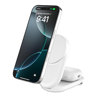 Image of Belkin UltraCharge faltbare magnetische 2-in-1-Ladestation mit Qi2 25W weiß, rund